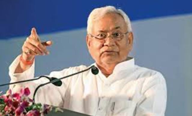 ग्रामीण मतदाताओं को लुभाने के लिए नीतीश कुमार ने खेला बड़ा दाव, हर पंचायत में विवाह भवन बनाने का ऐलान