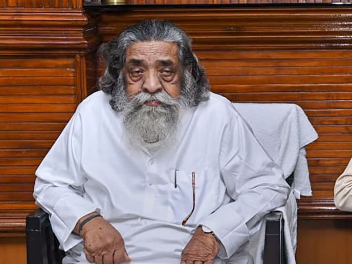 दिल्ली से आज भी नहीं लौटे सीएम हेमंत सोरेन, गुरुजी की हालत स्थिर