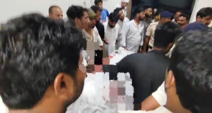 मर्डर से दहला सिवान! बदमाशों ने तीन सगे भाईयों पर ताबड़तोड़ की फायरिंग, एक की मौत, दो की हालत नाजुक