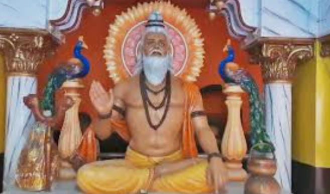 देश का ऐसा अनोखा मंदिर जहां लड्डू पेड़ा की जगह लंगोट का चढ़ता है प्रसाद, पढ़ें इससे जुड़ा 700 साल पुराना इतिहास