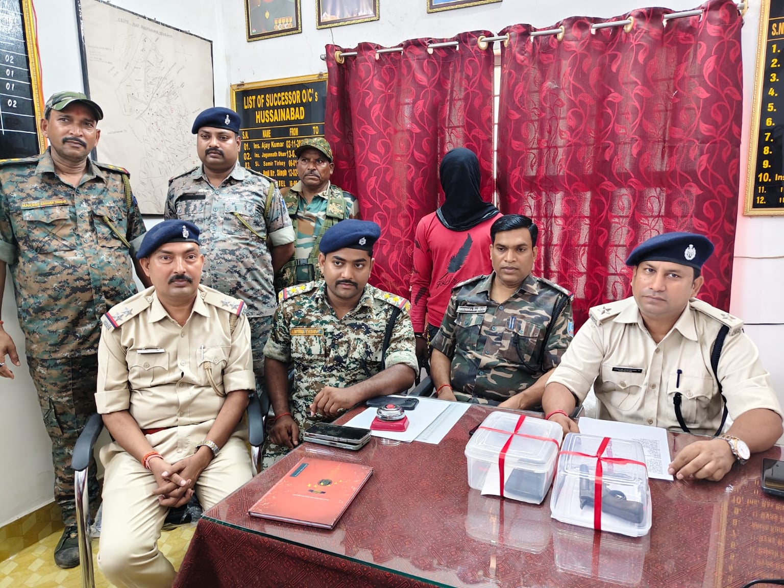 हुसैनाबाद में बंदूक और गोली ले कर बना रहा था वारदात की योजना,तभी पहुंची पुलिस,अब युवक पहुंचा  जेल