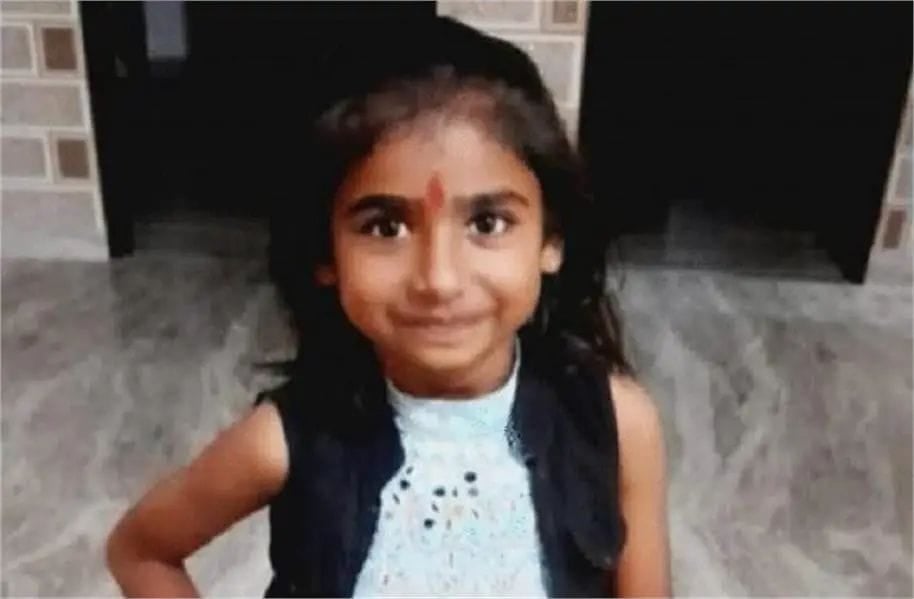 घोर कलयुग..! 9 साल की मासूम क्लास ख़त्म होते ही खोल रही थी टिफिन और फिर स्कूल में हर तरफ मच गई चीख-पुकार