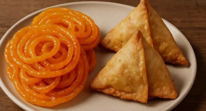 जलेबी समोसा को लेकर आखिर क्यों सरकार को जारी करनी पड़ गई गाइडलाइन, पढ़ें इस रिपोर्ट में