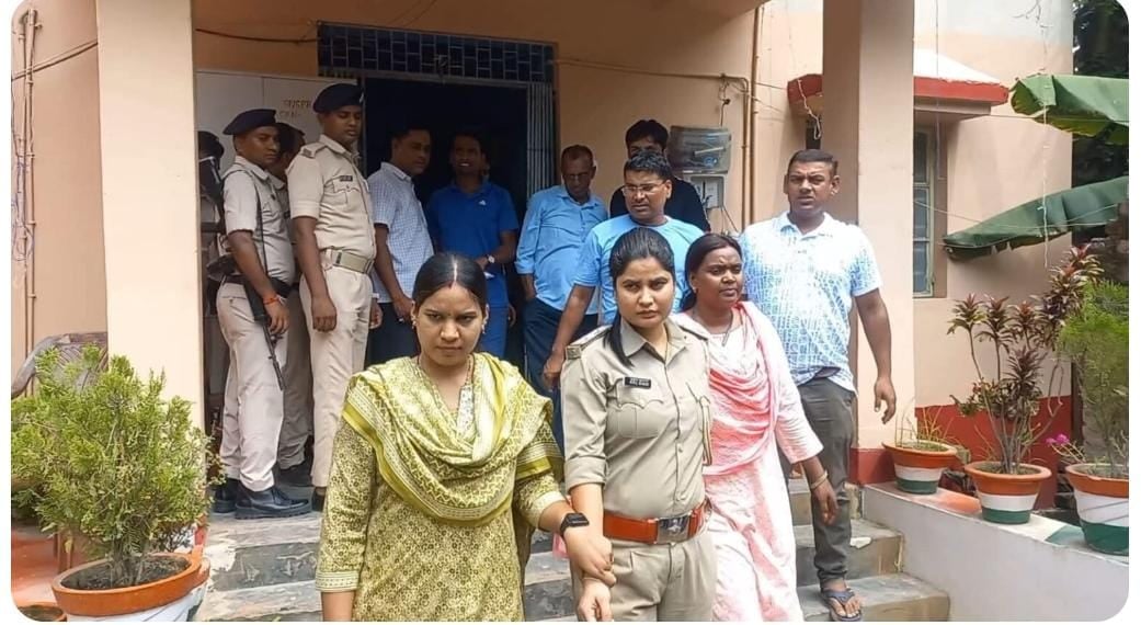 Big Breaking: 20 हजार रिश्वत लेते महिला थाना प्रभारी गिरफ्तार, निगरानी की टीम ने रंगे हाथ दबोचा