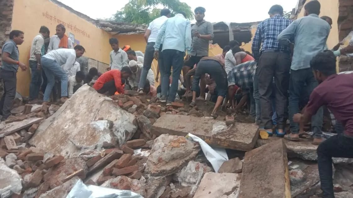 राजस्थान में सरकारी स्कूल का भवन गिरा, चार बच्चों की मौत, 40 से अधिक बच्चे के दबे होने की आशंका