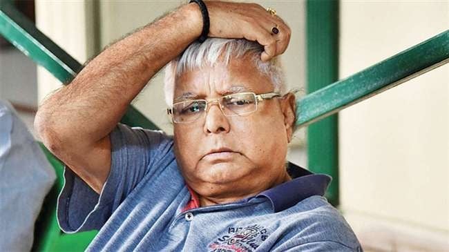 Bihar Big Family Drama: दो बेटों की राजनीतिक लड़ाई ने कैसे बढ़ा दी है लालू प्रसाद यादव की टेंशन, पढ़िए इस खास रिपोर्ट में