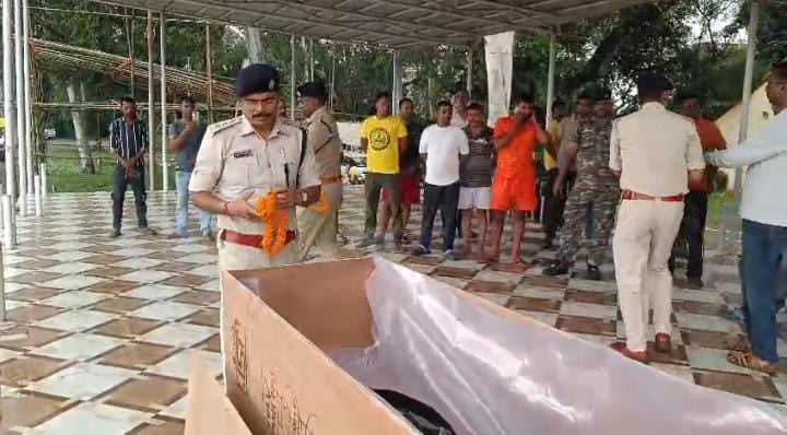 दुमका: पुलिस कंट्रोल रूम में पदस्थापित ASI शिवानन्द राय की बिगड़ी तबियत, PJMCH में डॉ ने किया मृत घोषित