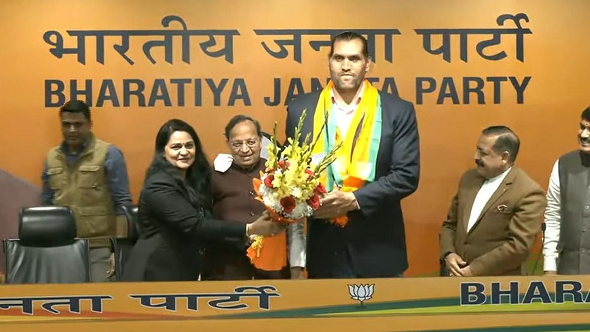 WWE रेसलर ‘द ग्रेट खली’ BJP में हुए शामिल, खुद को बताया प्रधानमंत्री मोदी से प्रभावित