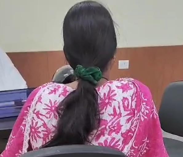 अब यही देखना बाकी था ! बुआ के प्यार में पागल हुआ भतीजा, पत्नी से तोड़ा रिश्ता, फिर पति ने कहीं ऐसी बात की उड़ गए होश