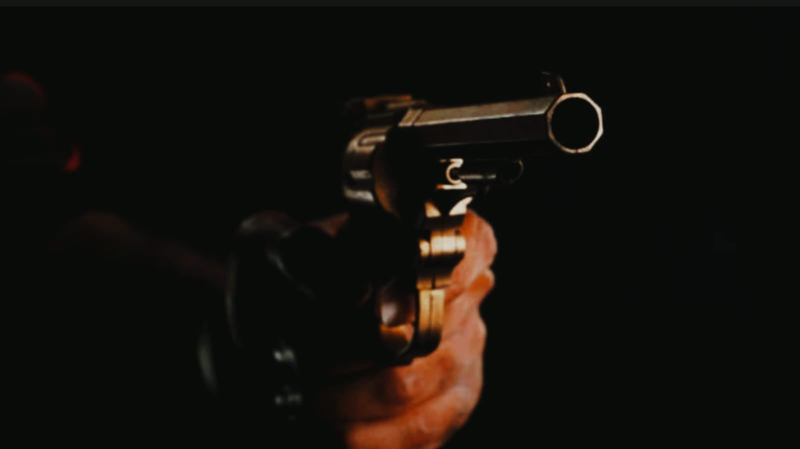 BIG BREAKING: गोलियों की तड़तड़ाहट से फिर गूंजी रांची, एक युवक घायल