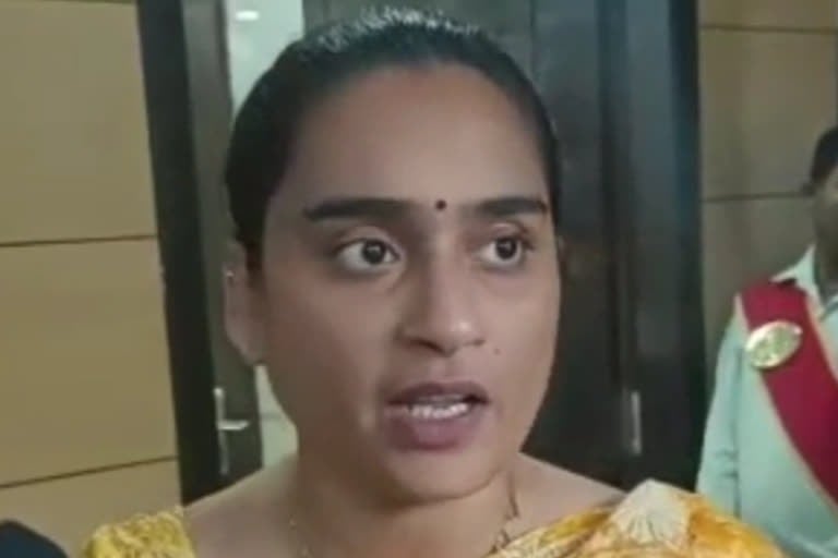 एक्स पर आई पूर्व विधायक पूर्णिमा नीरज सिंह की पहली प्रतिक्रिया -"अपने ही परिवार के सदस्य की हत्या की, कुलघात किया"