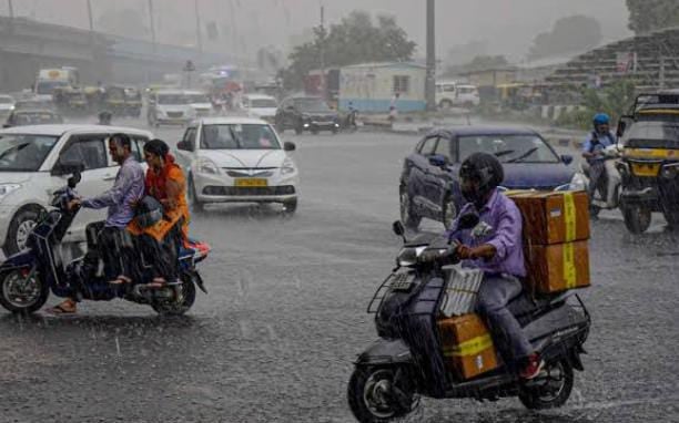 Weather Alert:आज पूरे झारखंड में बारिश और वज्रपात का अलर्ट,आंधी तूफान से रहें सावधान