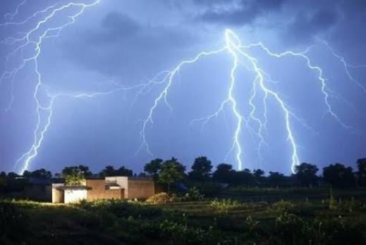 Weather Alert: आज पूरे झारखंड में वज्रपात का अलर्ट, पढ़ें बारिश पर IMD का ताजा अपडेट