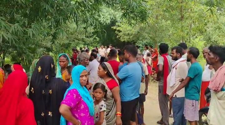 Crime News:डबल मर्डर से सीतामढी के इस इलाके में दशहत,धारदार हथियार से हत्या करने की आशंका