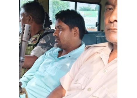 BIG BREAKING: 12 हजार घूस लेते हल्का कर्मचारी गिरफ्तार, ACB ने रंगेहाथों दबोचा