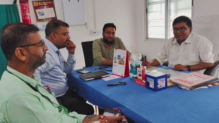 डॉ. एसके रवि ने किया हैदरनगर पीएचसी का निरीक्षण, कहा- प्रसव के आपात मामलों में ममता वाहन से भेजा जायेगा रेफर केस