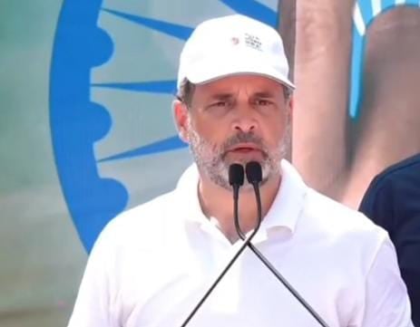 हाइड्रोजन बम फूटेगा तो मोदी चेहरा नहीं दिखा पाएंगे...वोट अधिकार यात्रा में हेमंत सोरेन संग गरजे तेजस्वी और राहुल