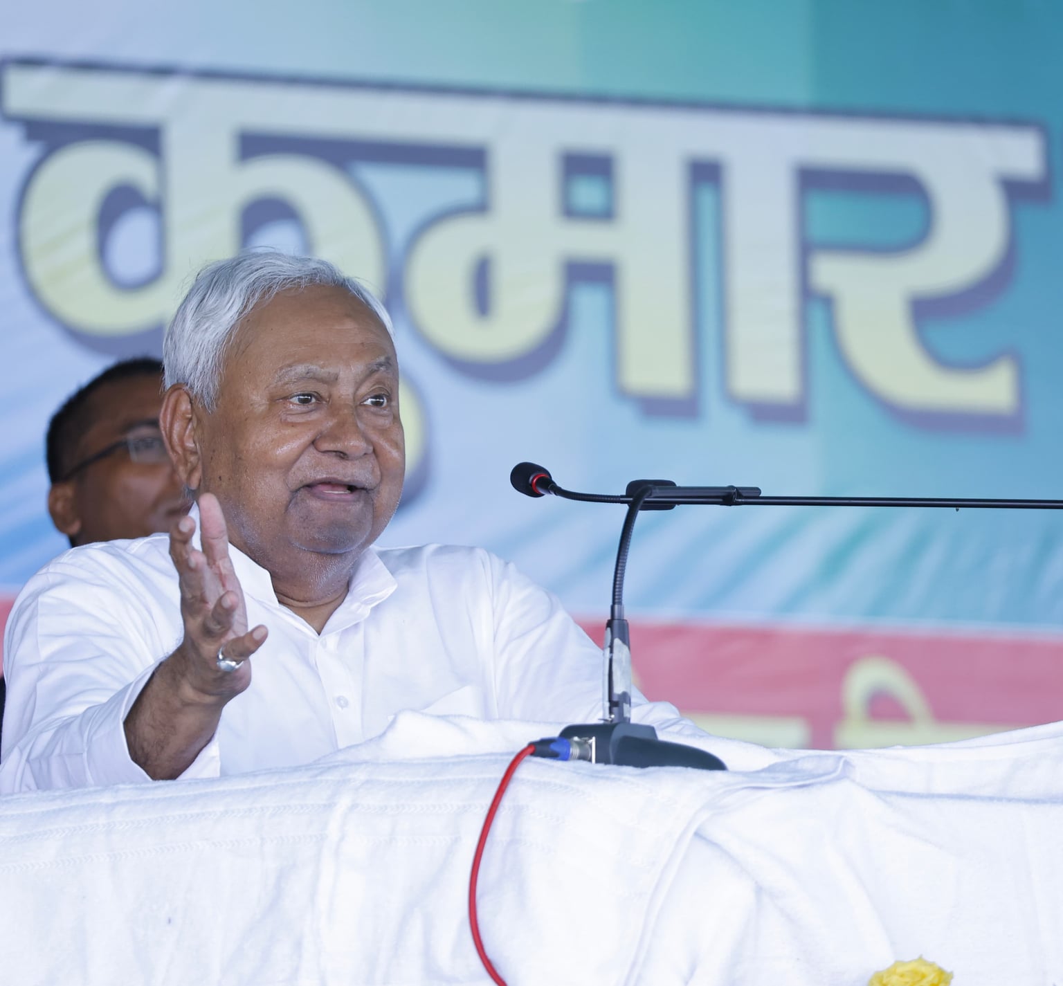 सिवान के पचरुखी प्रखंड में जमकर बरसे नीतीश कुमार,कहा-चुनाव से पहले 50 लाख से अधिक रोजगार देने का लक्ष्य