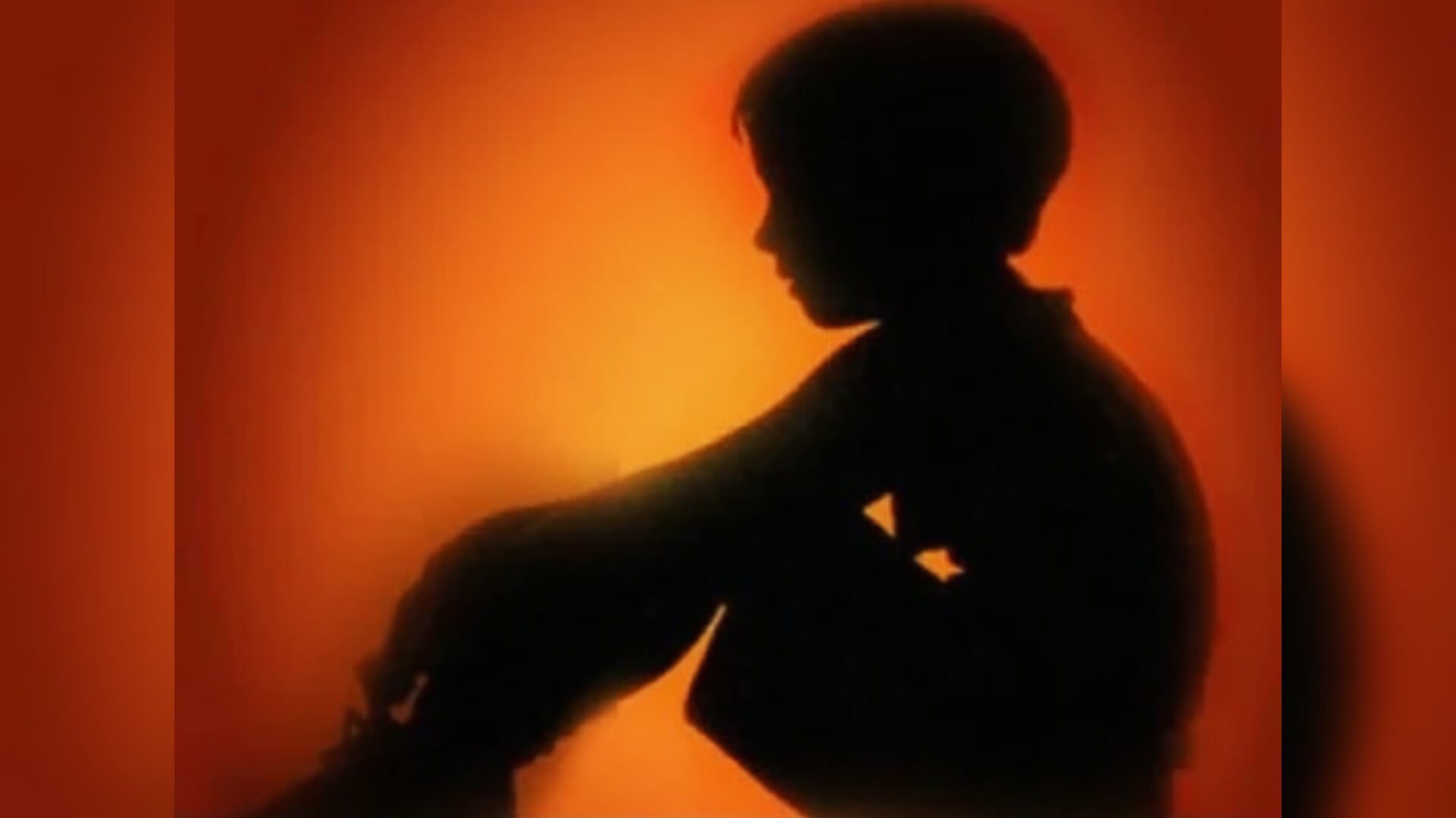 होमवर्क रह गया अधूरा तो टीचर ने दी ऐसी खौफनाक सजा कि सहमी मासूम…अब स्कूल के नाम से भी कांप जाती है बच्ची