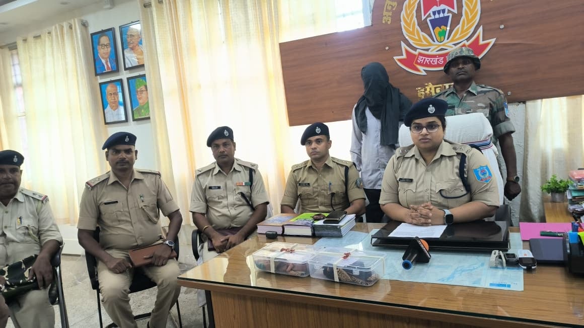 पलामू में पत्नी की गला दबाकर पति ने उतारा मौत के घाट, फरार होने से पहले पुलिस ने किया गिरफ्तार