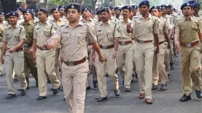 MP Police Bharti 2025: पुलिस विभाग में 7500 पदों पर निकली भर्ती,  8वीं, 10वीं पास करें अप्लाई