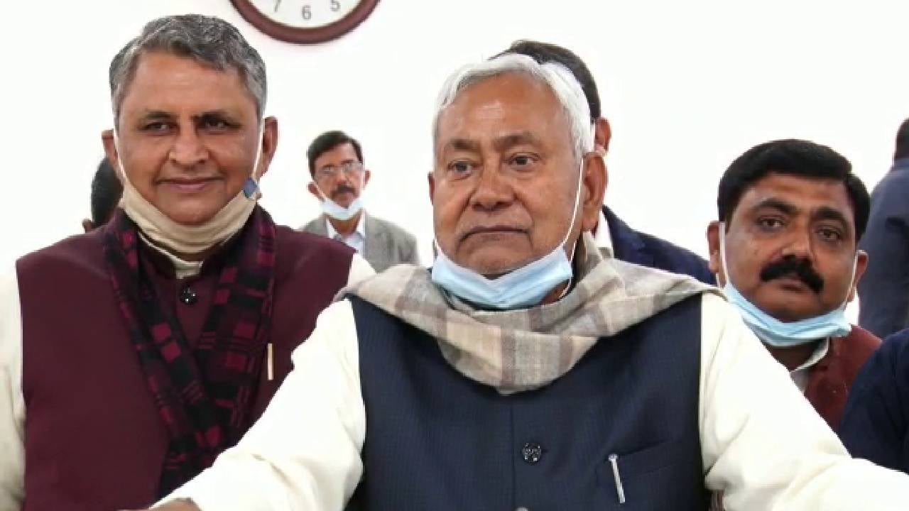 हिजाब विवाद पर बोले नीतीश,  कौन क्या पहनता है, कैसे पहनता है, सबकी अपनी मर्जी है