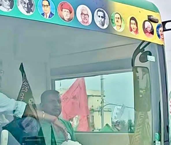 कुछ तो गड़बड़ है ! तेजप्रताप यादव के बाद अब रोहिणी आचार्य ने संजय यादव के खिलाफ खोला मोर्चा, कह दी ये बात