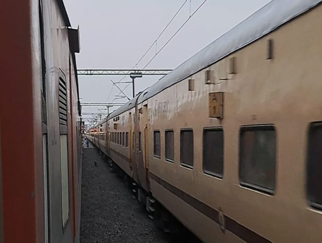 यात्रीगण कृपया ध्यान दें! 23 से 26 सितंबर कई ट्रेनें रहेंगी रद्द, कुछ ट्रेनों का बदला रूट