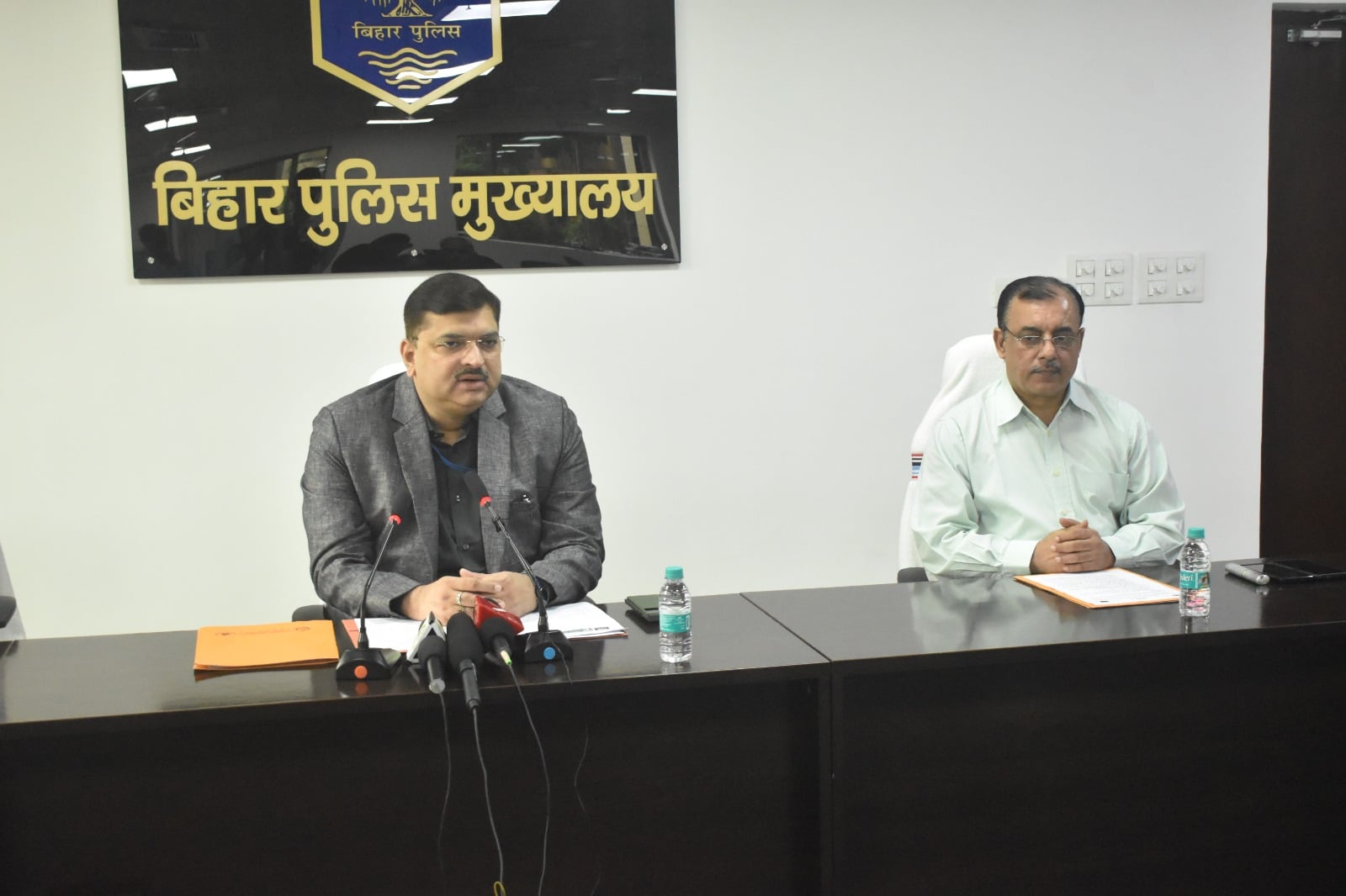 यू-ट्यूब और गूगल से साइबर फर्जीवाड़ा सीख रहे थे ठग, अब बिहार सरकार विशेष सेंटर से कसेगी साइबर अपराधियों पर नकेल