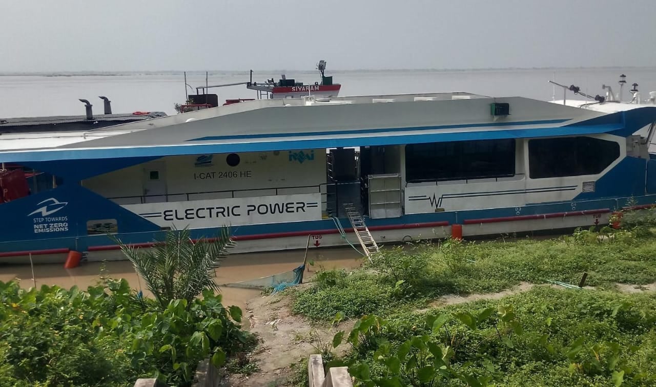 पटना में जल्द शुरू होगा वाटर मेट्रो सेवा,पर्यटन विभाग बिहार सरकार और IWAI) के बीच MOU हस्ताक्षर