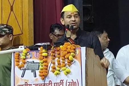 लालू परिवार में संजय यादव पर संग्राम, रोहिणी-तेज प्रताप आमने-सामने, जानिए क्या है मामला