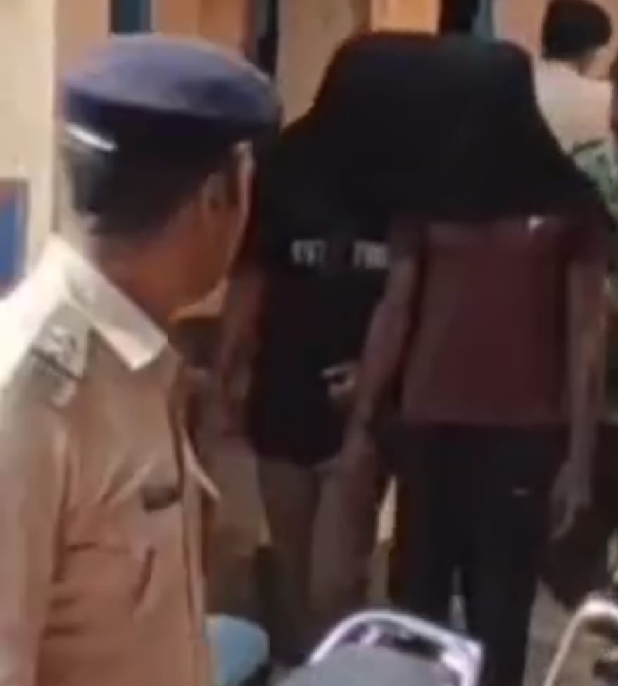 धनबाद पुलिस को मिली बड़ी सफलता: पढ़िए -एक बाइक कैसे बन गई 16 को बरामद कराने का जरिया