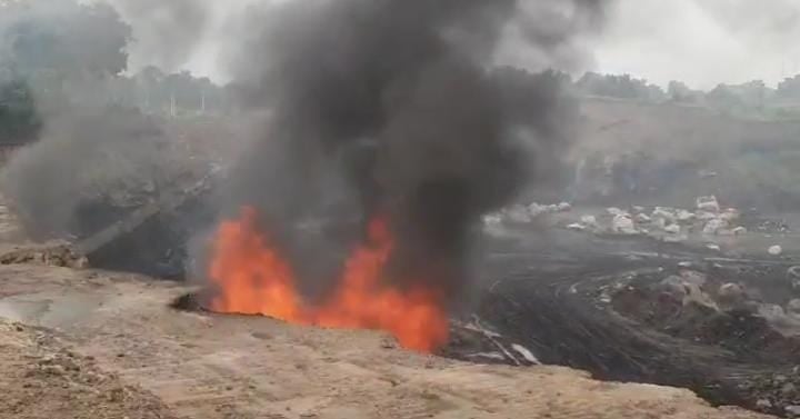 क्षेत्र में सुलग रही हैं आग की लपटें,मौत को अपने नजदीक महसूस कर रहे हैं स्थानीय लोग