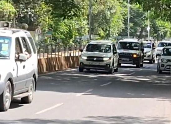 BREAKING: पटना एयरपोर्ट पर गृह मंत्री अमित शाह की सुरक्षा में बड़ी चूक, काफिले के रूट में घुस गई गाड़ी