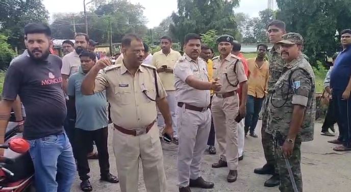 धनबाद में सनसनीखेज वारदात: आउटसोर्सिंग कंपनी के वाइस प्रेसिडेंट पर गोलीबारी, तलाश में जुटी पुलिस