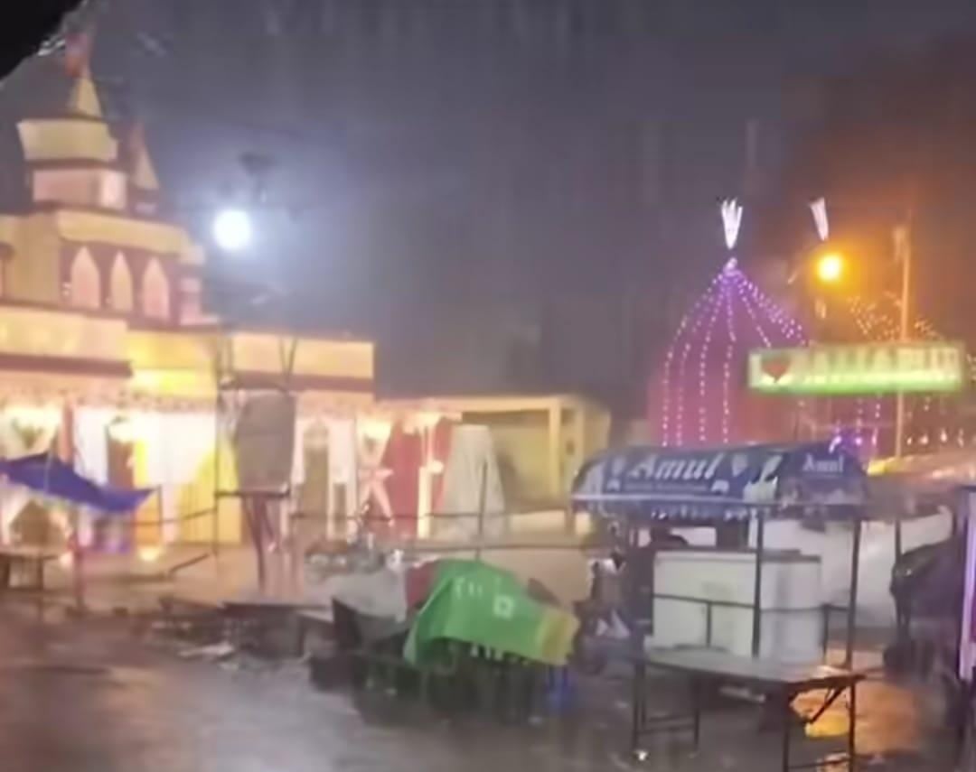 Durga Puja 2025: कोयलांचल में लगभग 40 करोड़ की पूजा पर बारिश ने कैसे किया तुषारापात,अंतिम दिन भी कोई नरमी नहीं!