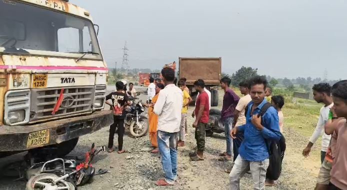 धनबाद के गोविंदपुर में दर्दनाक सड़क हादसा, ट्रक ने बाइक सवार को रौंदा