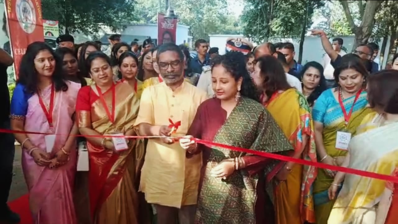 इप्सोवा के दिवाली मेले का हुआ शुभारंभ, मुख्यमंत्री हेमंत सोरेन और कल्पना सोरेन ने किया उद्घाटन