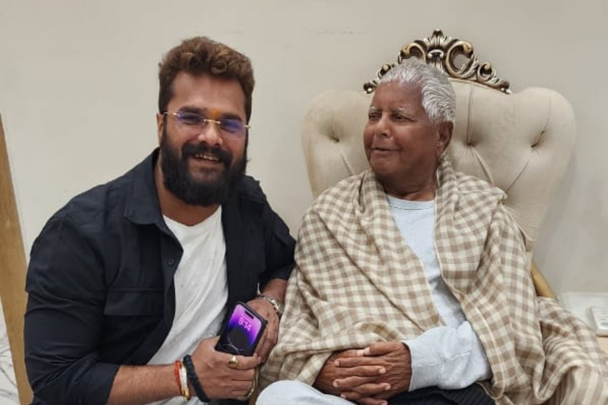 राजद में शामिल हुए अभिनेता खेसारीलाल यादव, लालू यादव से लिया आशीर्वाद