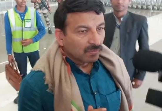 मेरे भाई हैं खेसारी लाल ! चुनावी मैदान में उतरने पर बोले मनोज तिवारी, एनडीए की लहर में जीत या हार कहना मुश्किल