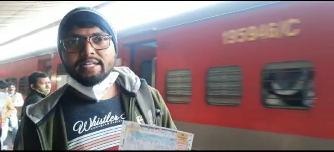 JSSC पंचायत सचिव अभ्यर्थियों का काफिला हुआ दिल्ली रवाना