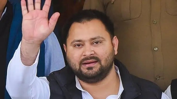 Bihar Election: तेजश्वी यादव के नेतृत्व क्षमता पर क्यों उठ रहे ताबड़तोड़ सवाल, सीट को लेकर क्यों पेंच पर पेंच, पढ़िए !