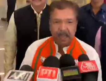 ये लाठी चलावन तेल पिलावन गठबंधन है ! दिलीप जायसवाल का  महा गठबंधन पर जोरदार हमला, पढ़ें क्या कहा