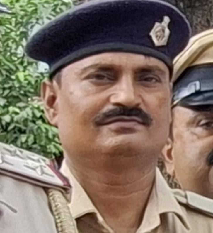 बड़ी खबर: दिनदहाड़े एसआई की हत्या से दहला सिवान का ये इलाका, गला रेतकर हत्या, पढ़ें दिल दहला देने वाला मामला