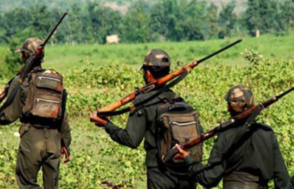 गुमला के घाघरा में दूसरे दिन भी चिपकाया गया माओवादी पोस्टर, लोगों में दहशत का माहौल