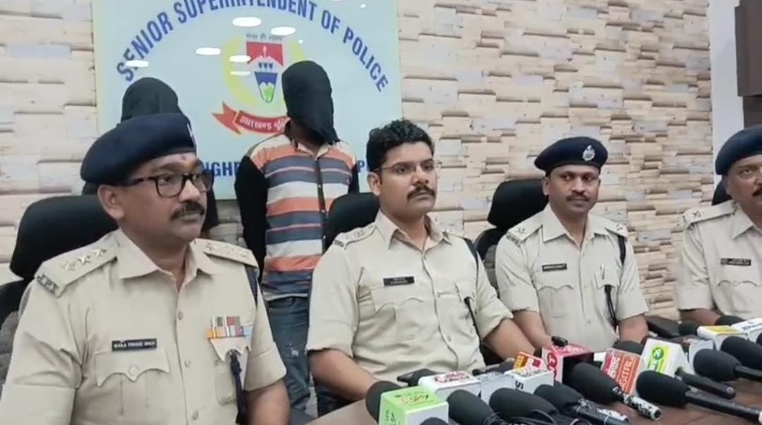हरेराम सिंह फायरिंग केस में बड़ी कार्रवाई: जमशेदपुर पुलिस ने दो अपराधियों को किया गिरफ्तार, हथियार बरामद