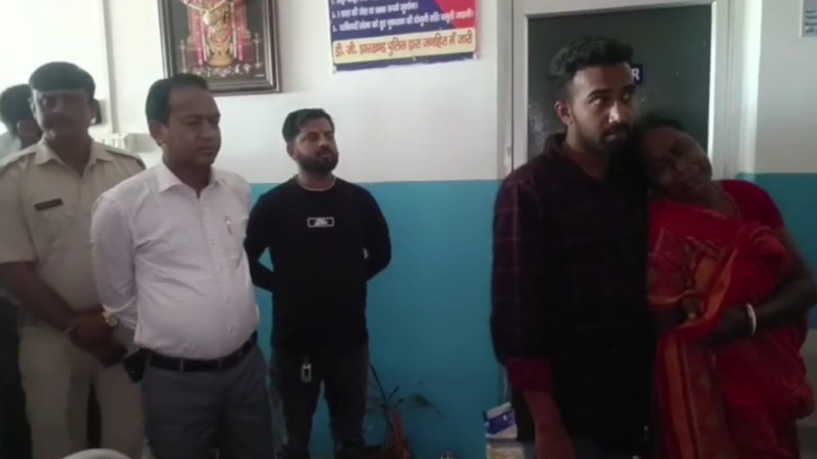 धनबाद में निजी अस्पताल की लापरवाही से प्रसूता की मौत, परिजनों का हंगामा, डॉक्टर-स्टाफ फरार