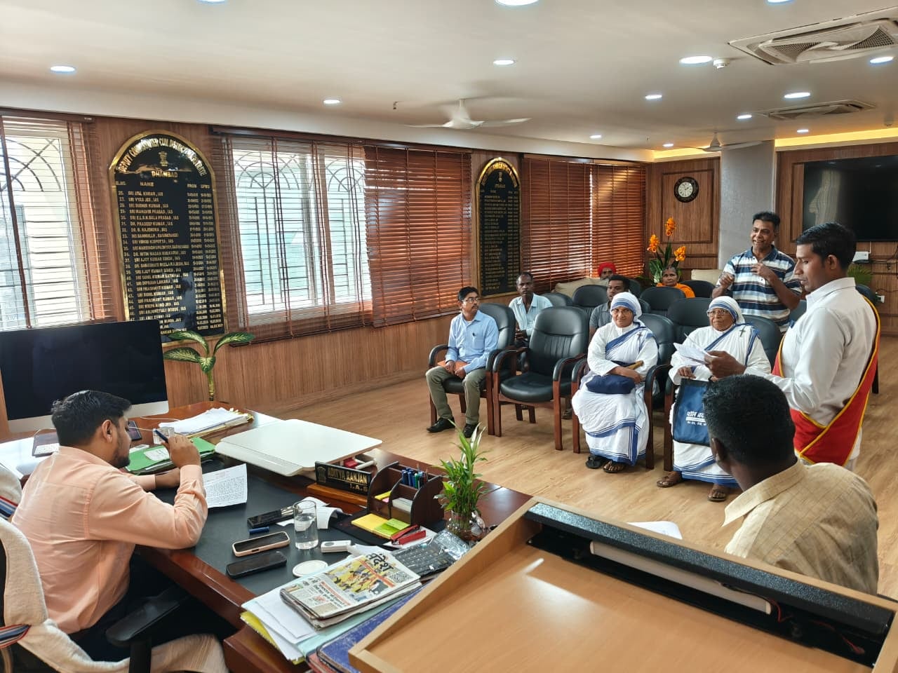 डीसी का जनता दरबार : हैवी ब्लास्टिंग और रैयती जमीन पर जबरन कोयला खनन की पहुंची शिकायतें !