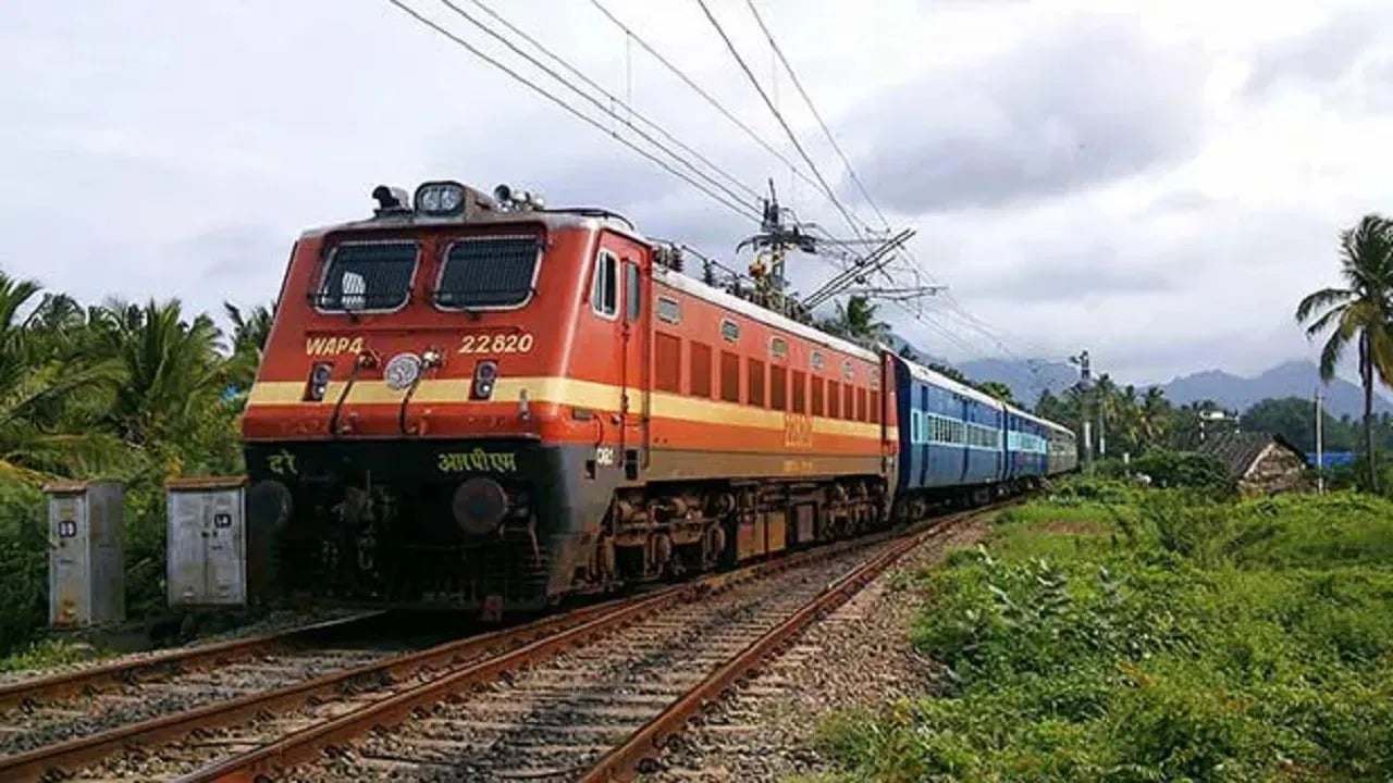 रांची रेल डिवीजन में ट्रेनों की सुरक्षा के लिए नया ‘मास्टर बजर सिस्टम’ शुरू, गलत ट्रैक पर जाने पर बजेगा अलार्म