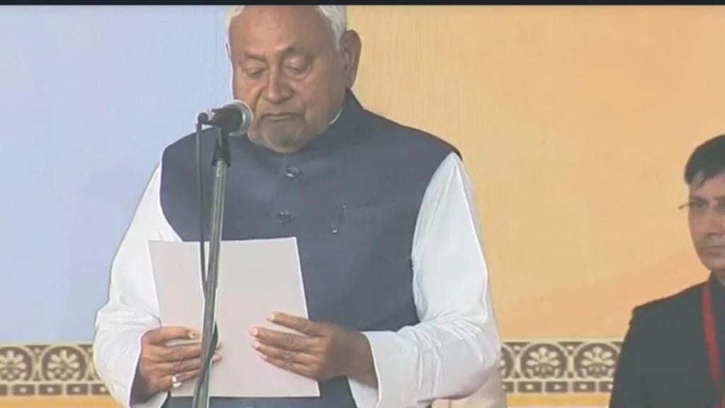 BREAKING: नीतीश कुमार ने फिर संभाली कमान, 10वीं बार बने बिहार के मुख्यमंत्री